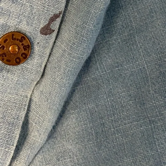 Levi’s painters button up - Picture 2 of 3